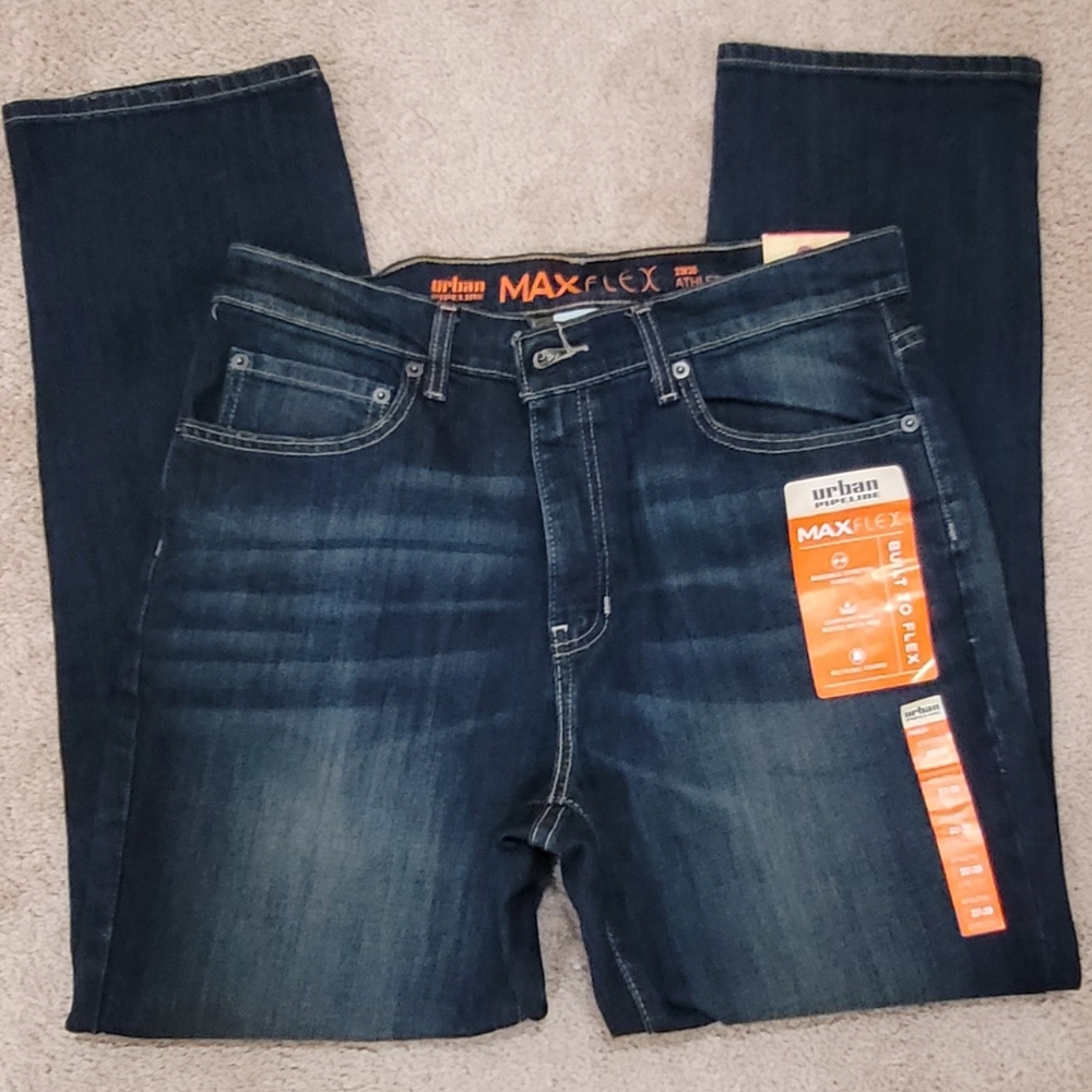 NWT -  Boys Urban Pipeline MAX Flex Athletic Fit Jeans (Size 33 x 30)
